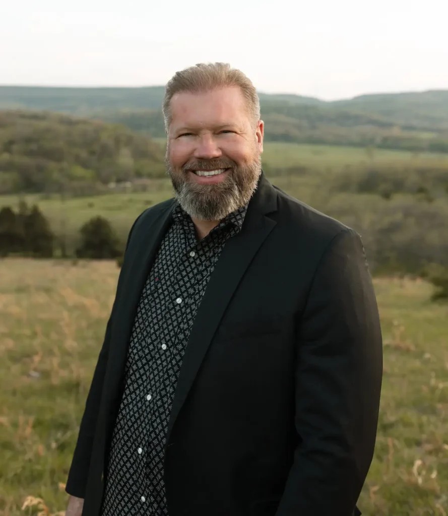 Tracy Thrasher - Baritone